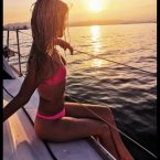 Вот кое что из того как он меня фотографирует)